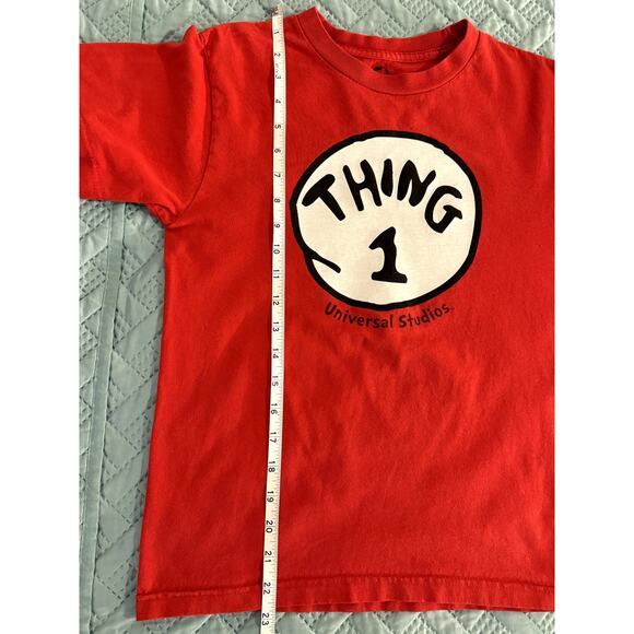 UNIVERSAL STUDIOS YOUTH RED WHITE BLACK "THING 1" T-SHIRT SIZE MEDIUM - Picture 6 of 6